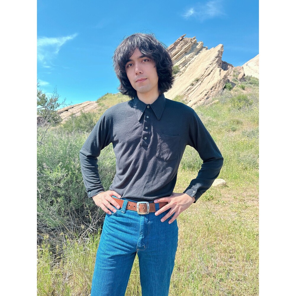 Vintage 1970s Black Dagger Collar Knit Polo Top 70s men’s casual basic mod